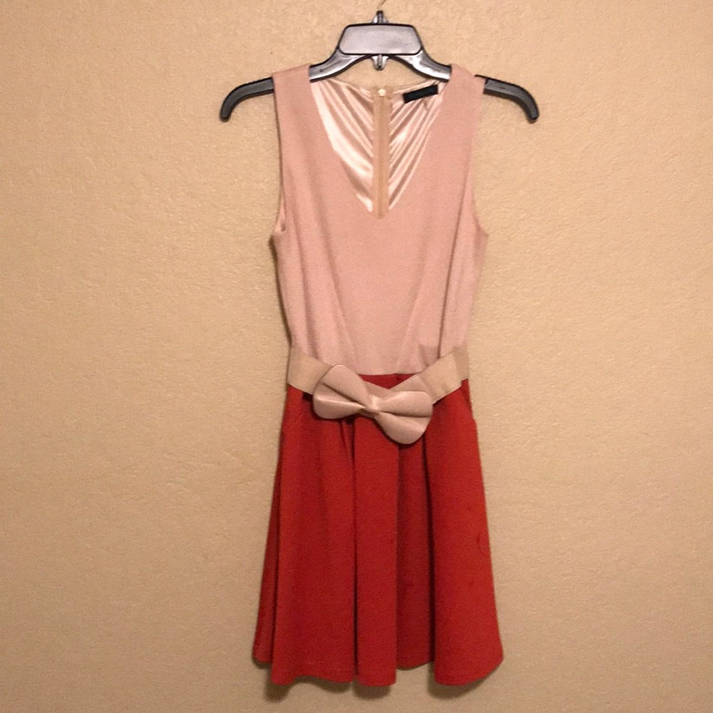 Color block knee length dress